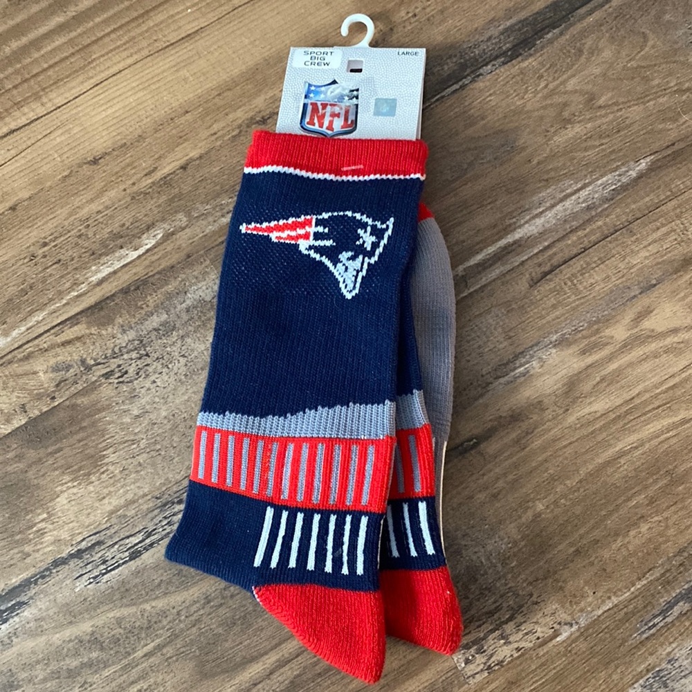 NWT NFL Patriots Socks